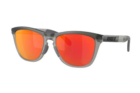 FROGSKINS RANGE MATTE GREY SMOKE WITH PRIZM RUBY LENSES