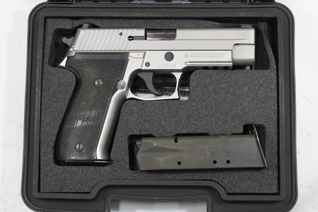 P226 40SW DA/SA SS POLICE TRADE-INS (F)