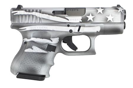 27 GEN 4 40SW PISTOL WITH DISTRESSED FLAG IN BATTLESHIP GRAY