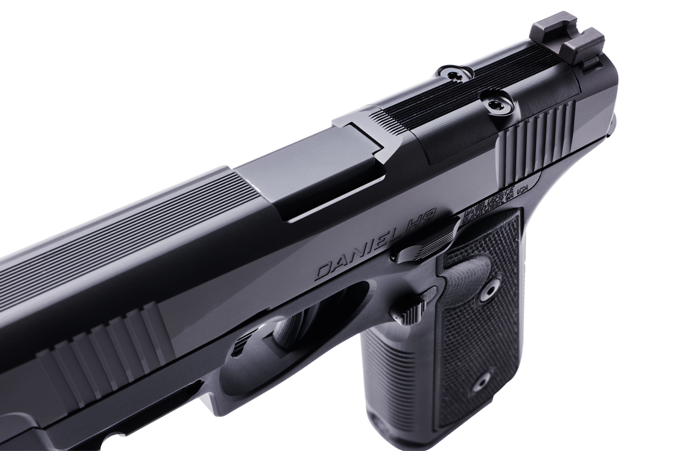 DANIEL DEFENSE Daniel H9 Compact 9mm Optic Ready Striker-Fired Pistol with Reciprocating Slide and Tilting Barrel