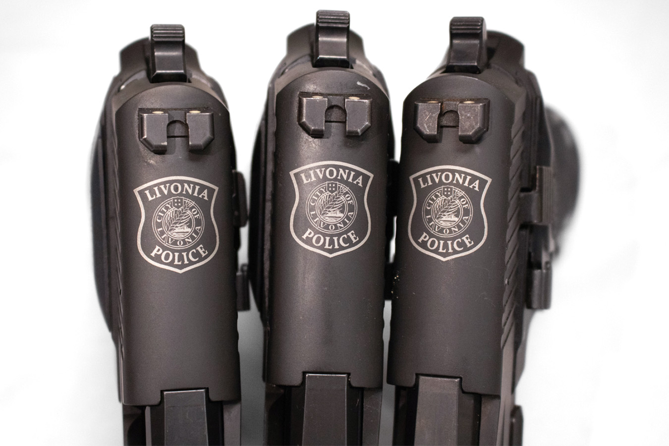 SIG SAUER P226 9mm DA/SA Pistols with SRT and Livonia Police Department Markings (Good Condition)